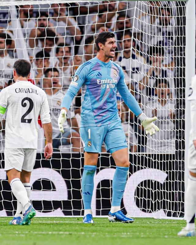 1726615531271047250.jpg 1726615019454.jpg